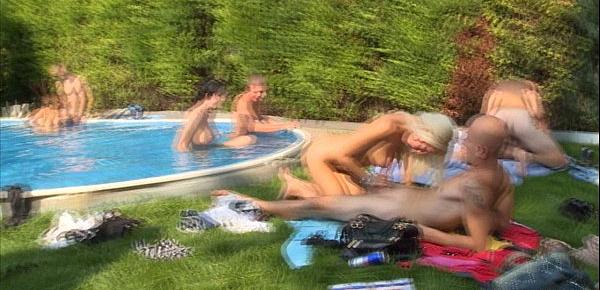  Amateur Massive Open Air Orgy